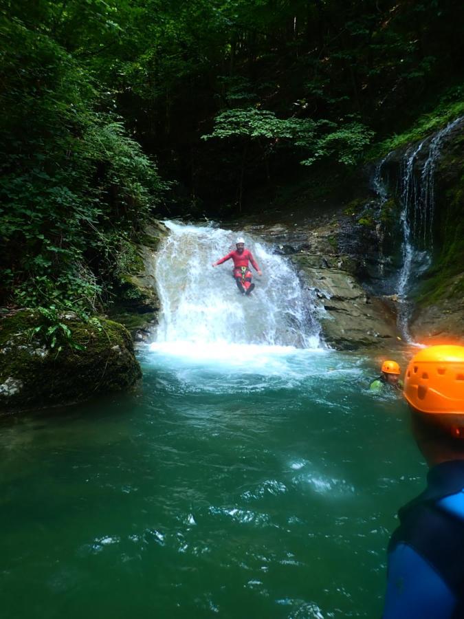 Au Pied Du Vercors Tout Est Permis La Riviere  Exterior foto