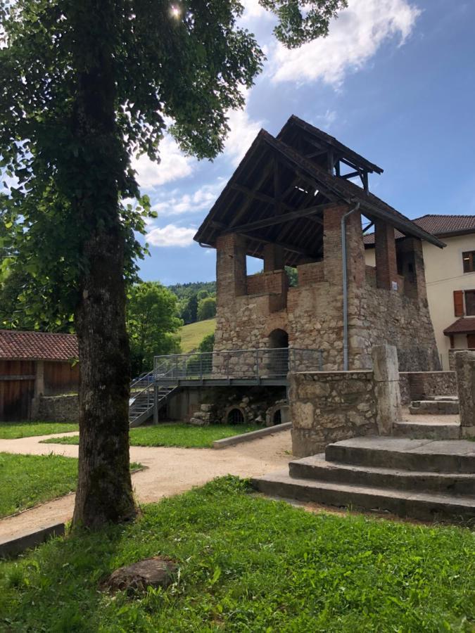 Au Pied Du Vercors Tout Est Permis La Riviere  Exterior foto